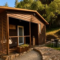Exterior de uma das casas — Rural Farm Alive
