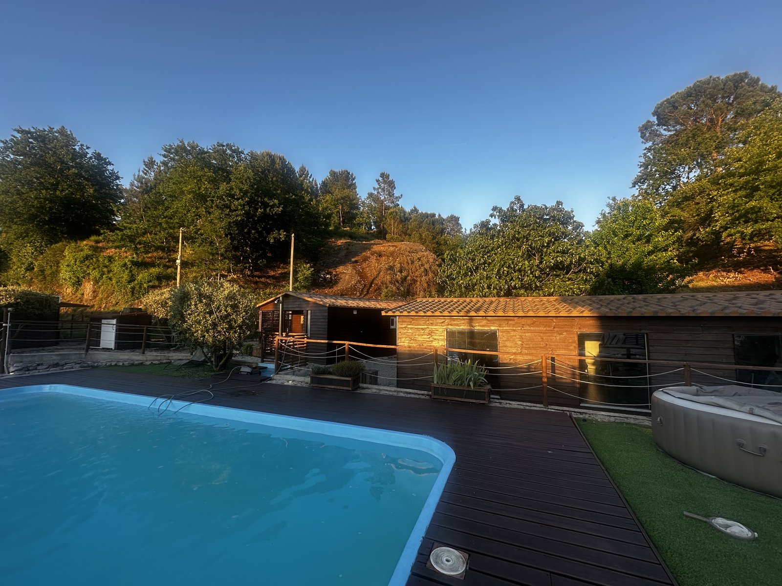 Piscina ao entardecer